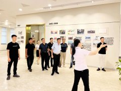 <b>参观交流，赋能成长</b>